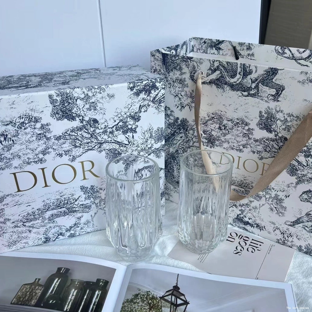 CHRISTIAN 2 CUP GLASS SET 0801
